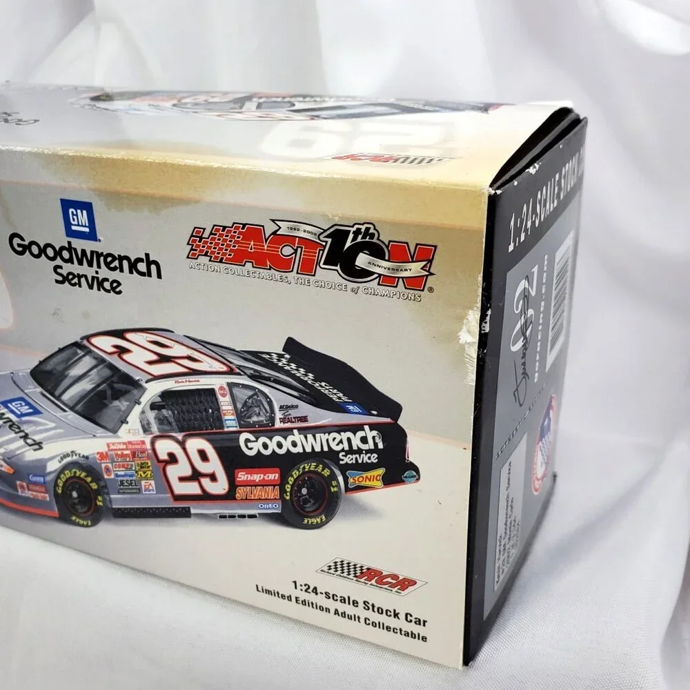 Kevin Harvick #29 2002 GM Goodwrench Service Monte Carlo 1:24 Limited 1 of 3144